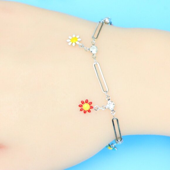 Chic & Stylish Bracelet – A Thoughtful Gift for Women and Girls, DYC1071 - Picture 4 of 9